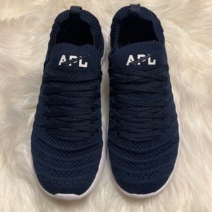 APL Techlpom Wave Shoes
